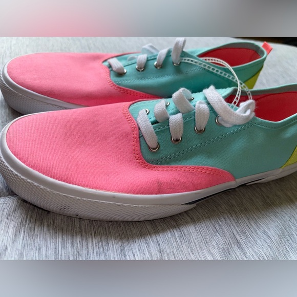 24. Sperry Multi-Colored Women’s Sneakers Size 5 green pink - Picture 3 of 4